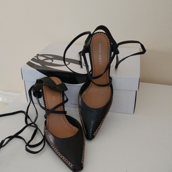 Nine West Strappy Shoes - Picture 3 of 4